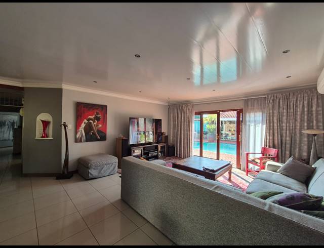 3 BEDROOM HOUSE FOR SALE IN FALCON RIDGE